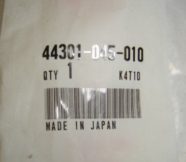 (03) Front Axle Honda Z50K0-78 QA50 CT70 OEM-hondanuts-Z50-CT70-QA50-SL70-XR75-parts-NOS-OEM-Honda