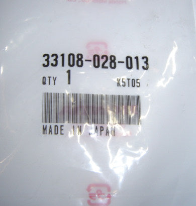 (05) Headlight Chrome Ring Clip Honda Minitrail Z50K3-78 OEM-hondanuts-Z50-CT70-QA50-SL70-XR75-parts-NOS-OEM-Honda