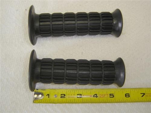 Grip Set Honda SL70 SL90 SL100 SL125 SL175 SL350 ST90-hondanuts-Z50-CT70-QA50-SL70-XR75-parts-NOS-OEM-Honda