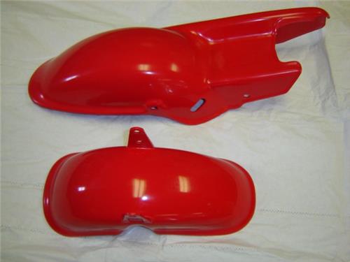 (06A) Fender Set Honda QA50 K0 Red Plastic-hondanuts-Z50-CT70-QA50-SL70-XR75-parts-NOS-OEM-Honda