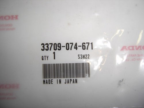 (06) Taillight Lens Gasket Z50 CT70 SL70 OEM-hondanuts-Z50-CT70-QA50-SL70-XR75-parts-NOS-OEM-Honda