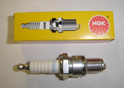 Spark Plug NGK BR8ES CB450 SL350-hondanuts-Z50-CT70-QA50-SL70-XR75-parts-NOS-OEM-Honda