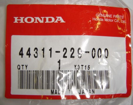 Spacer Front Wheel Honda SL70 CT90 XR75 OEM-hondanuts-Z50-CT70-QA50-SL70-XR75-parts-NOS-OEM-Honda