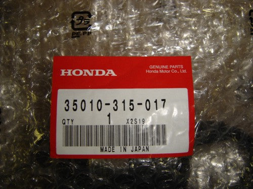 Ignition Switch Honda CB750K0-K1 OEM-hondanuts-Z50-CT70-QA50-SL70-XR75-parts-NOS-OEM-Honda